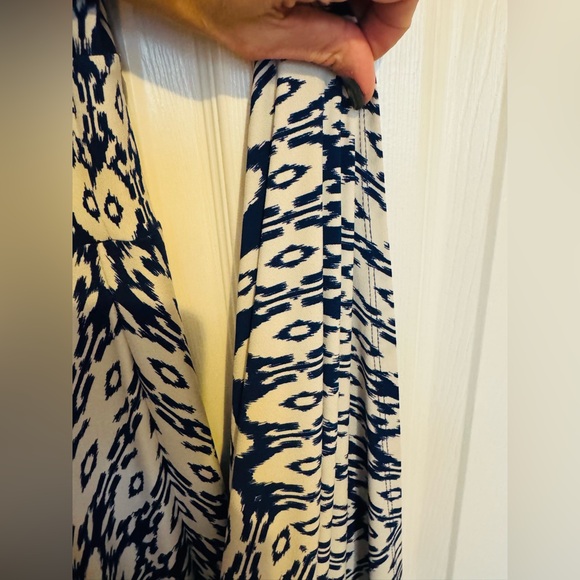 London Times Blue & White Ikat Maxi Dress | Size 6 | Halter Neck - Picture 7 of 8